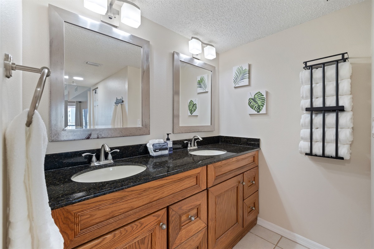 King bedroom en-suite bathroom with double vanity.