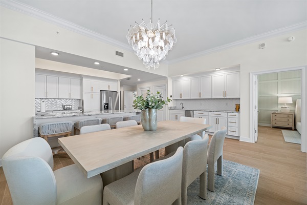 Dining Table Seating for 8