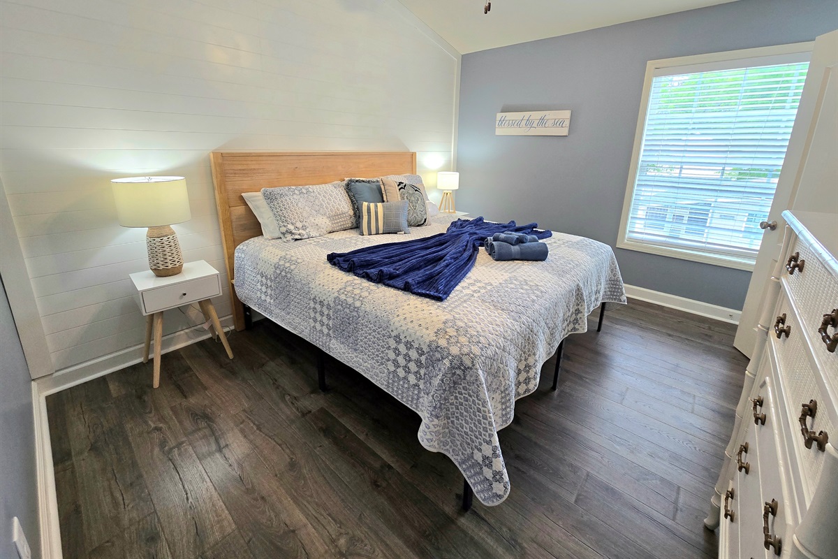Bedroom 2 - Upstairs 2nd King Primary w/ Private Ensuite Bathroom