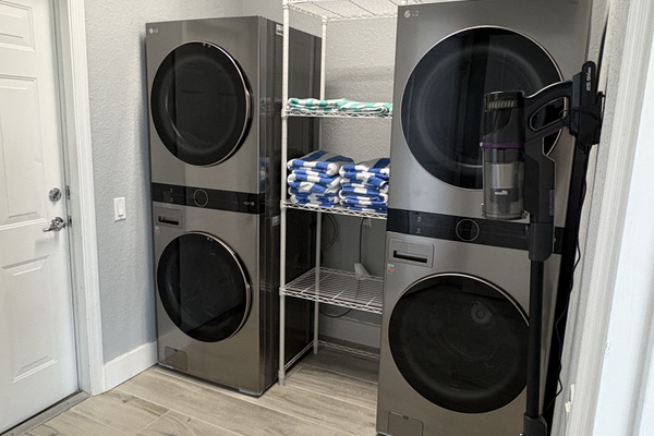 Double pair of washer & dryer