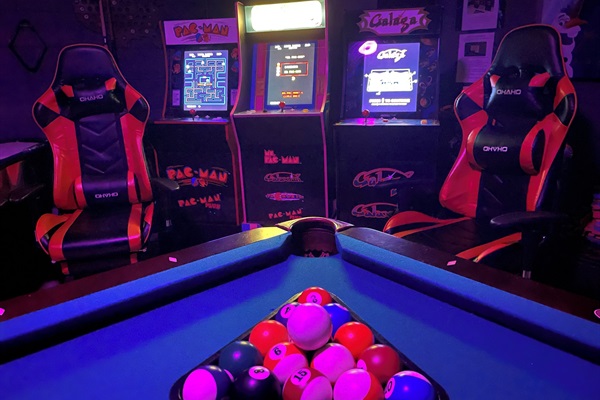 3 Arcade Machines with multiple Games on each
