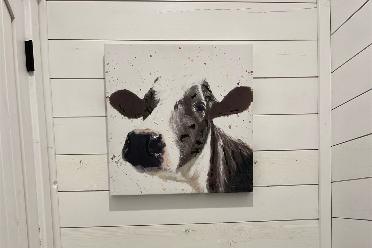 Snuffy the cow says mooo!