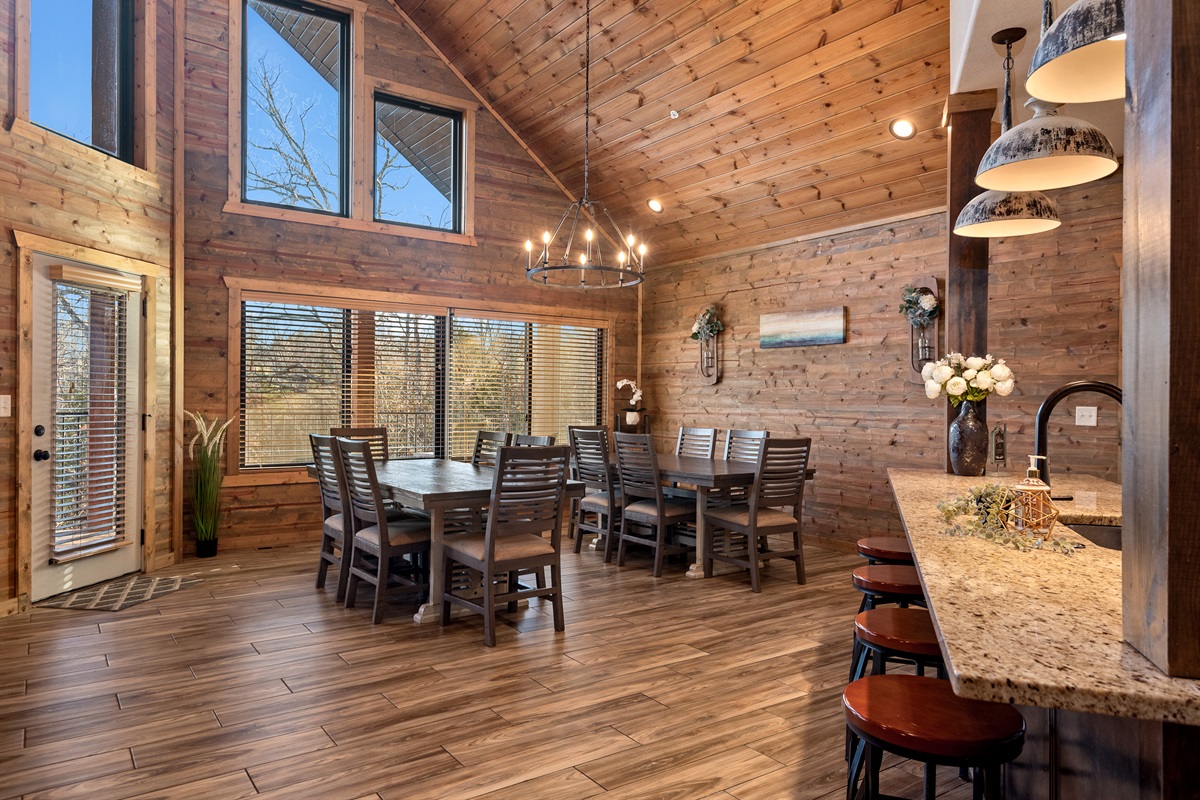 Dinning seating for the whole group