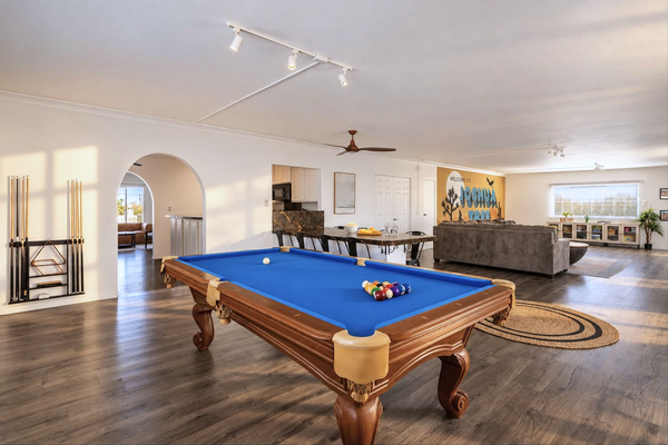 Pool table and great room, the game space for groups after a Joshua Tree park day