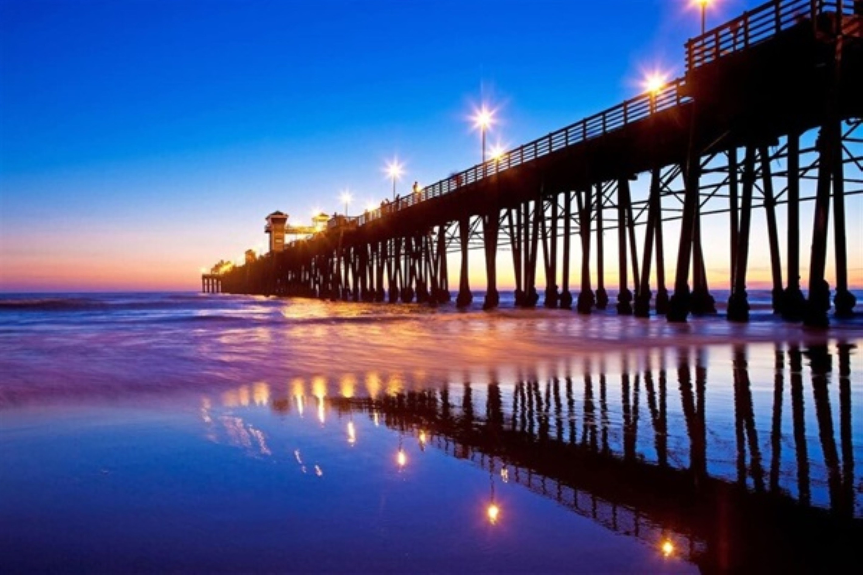 Walk along the beach to Oceanside Pier for fishing or ice cream