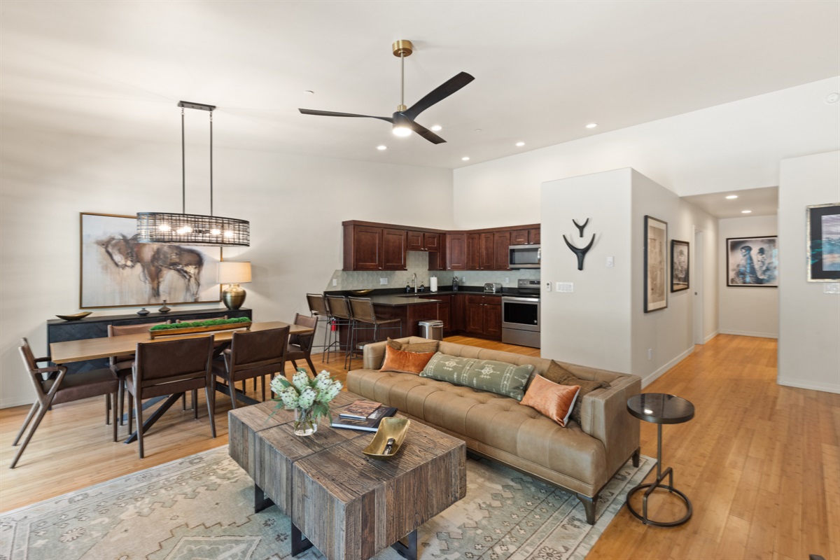 Open concept living, dining, kithcen