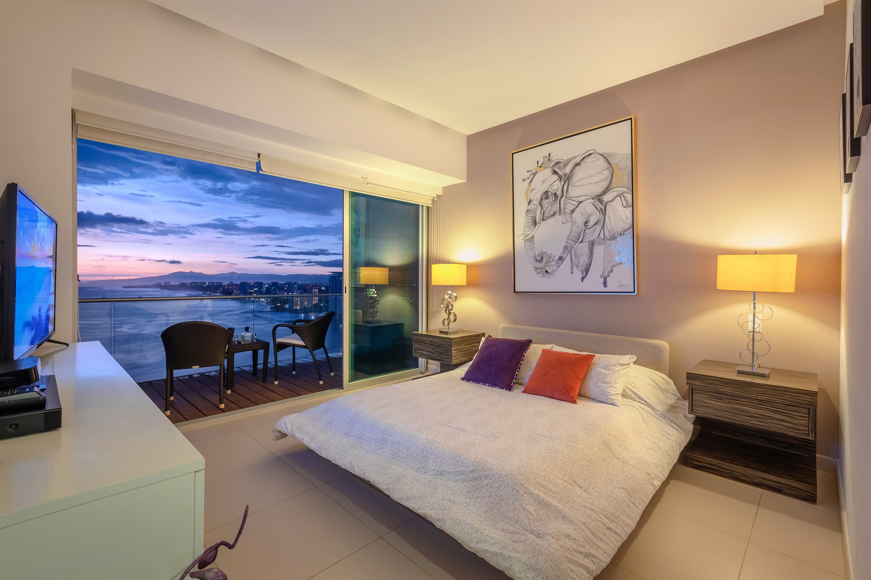 Bedroom 2 at Sunset (Middle)