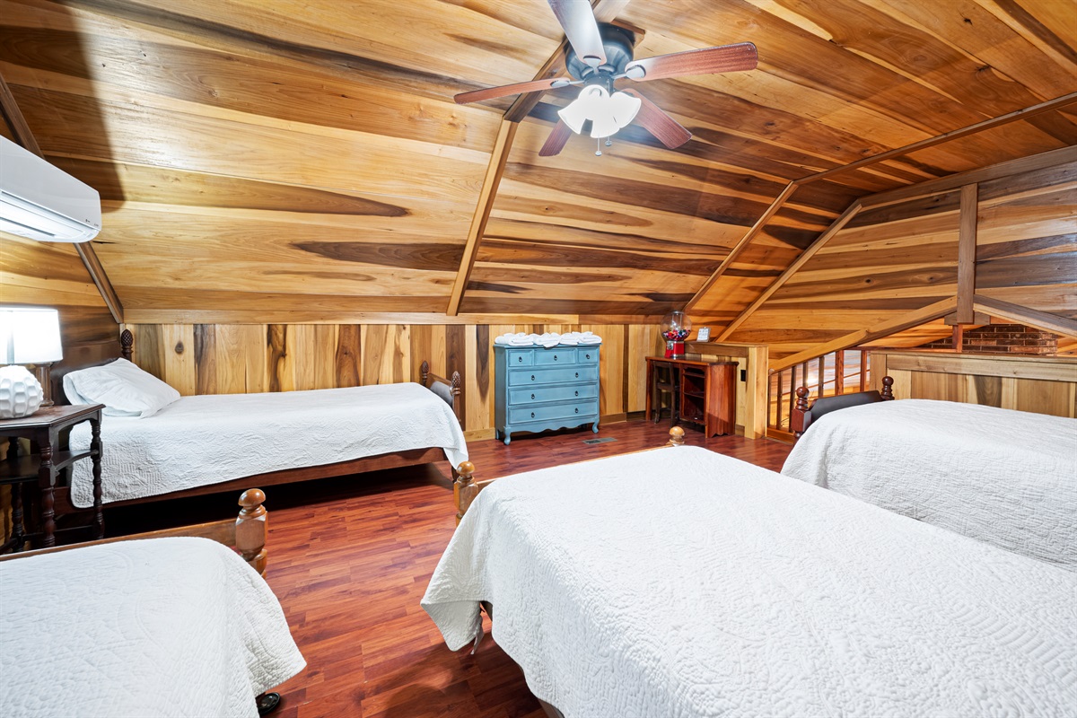 Loft | Four Twin Beds
