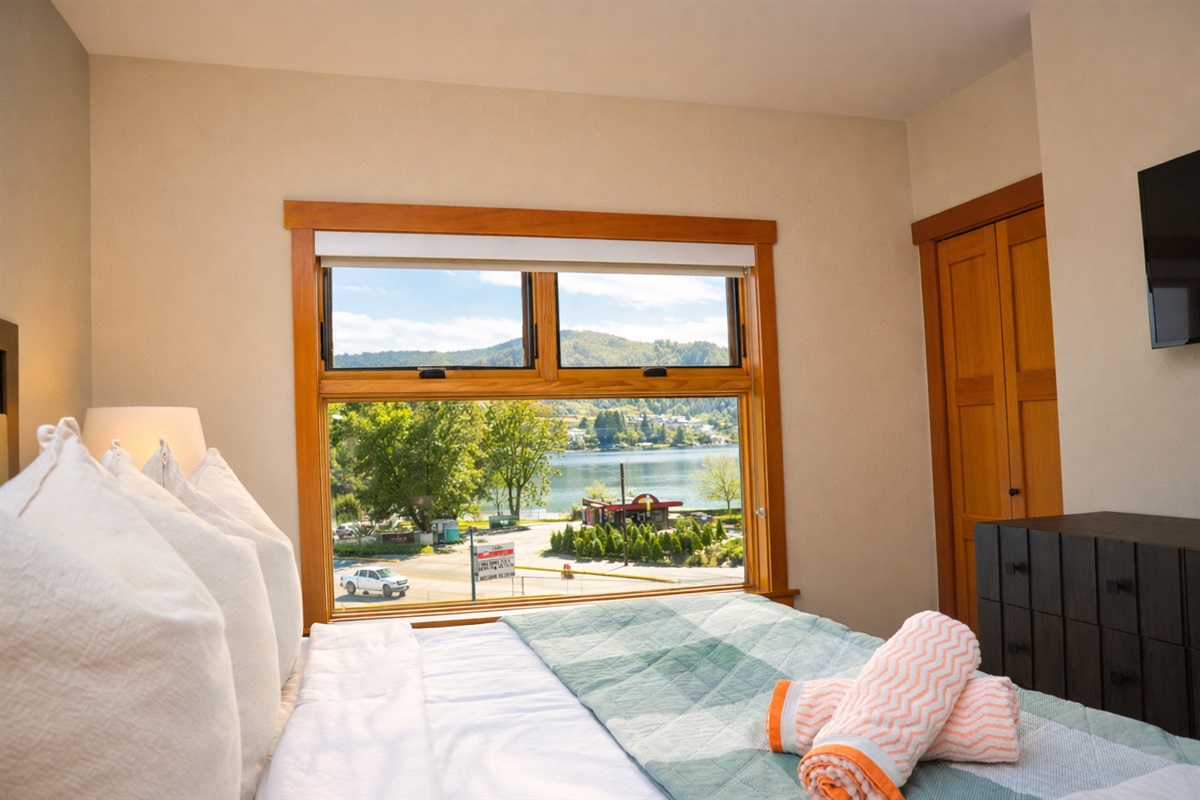 Bedroom #2 of 3: King bed, TV & lake views