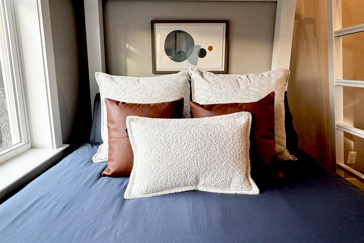 Wake up to the beautiful view from this bunk room window!