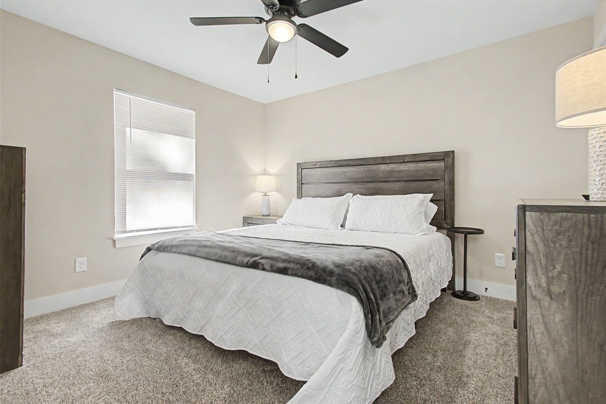 King suite 2 main level
