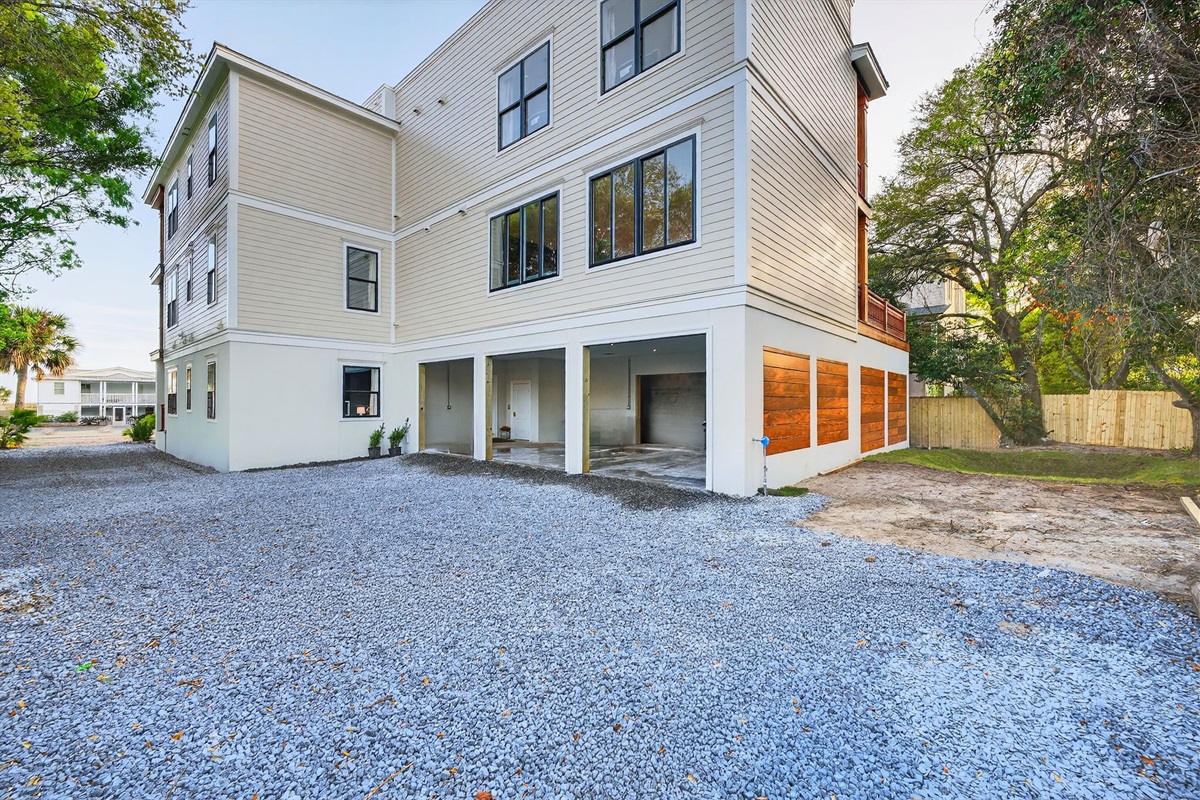 Garage | Rosewood Retreat | 2605 Palm Blvd, Isle of Palms, SC | IOP Escapes