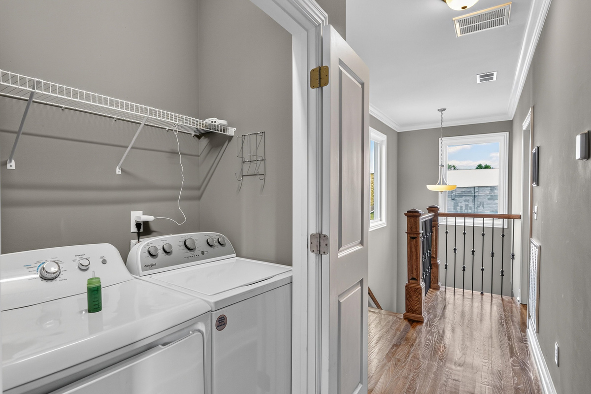 Go home with clean clothes!