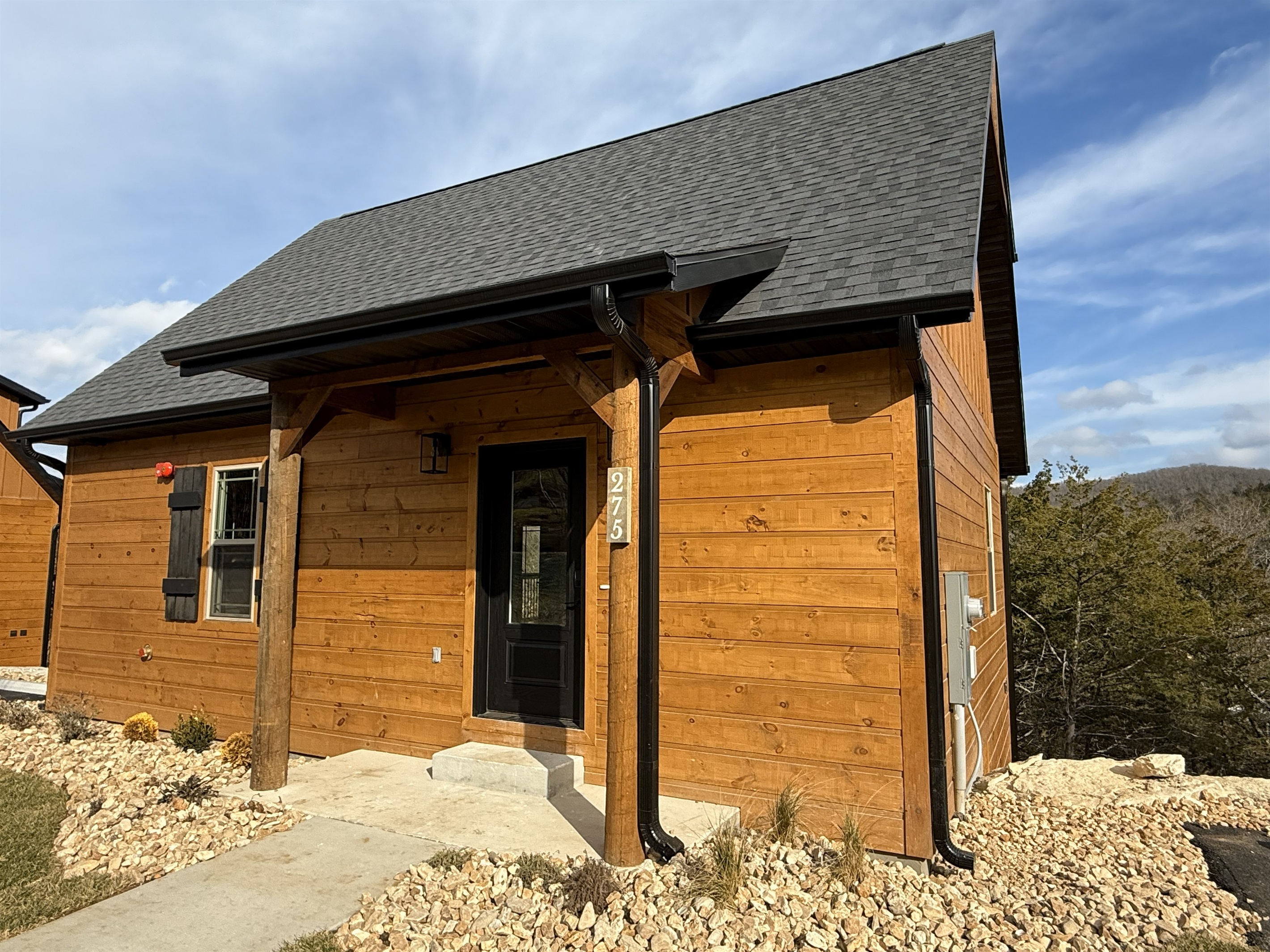 Par and Pine Cabin is THE place for fun, relaxation, golf and adventure!