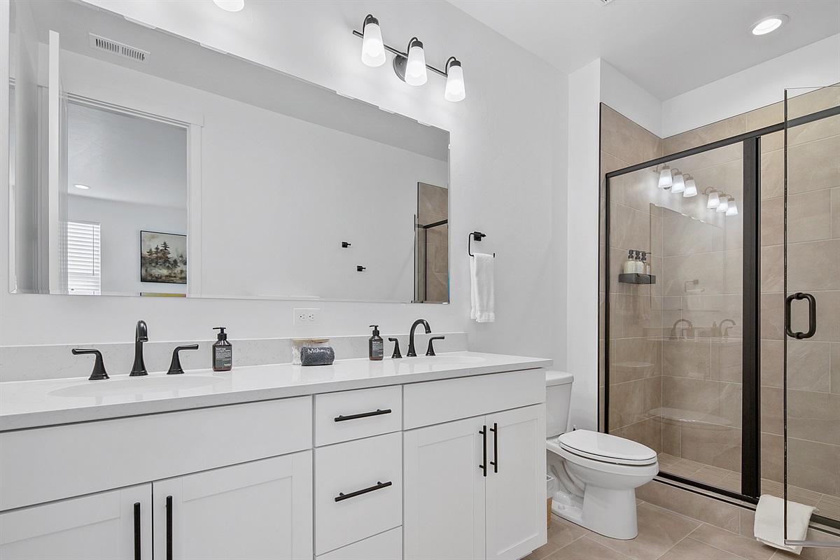 Ensuite Shower and Dual Vanity in Primary Retreat