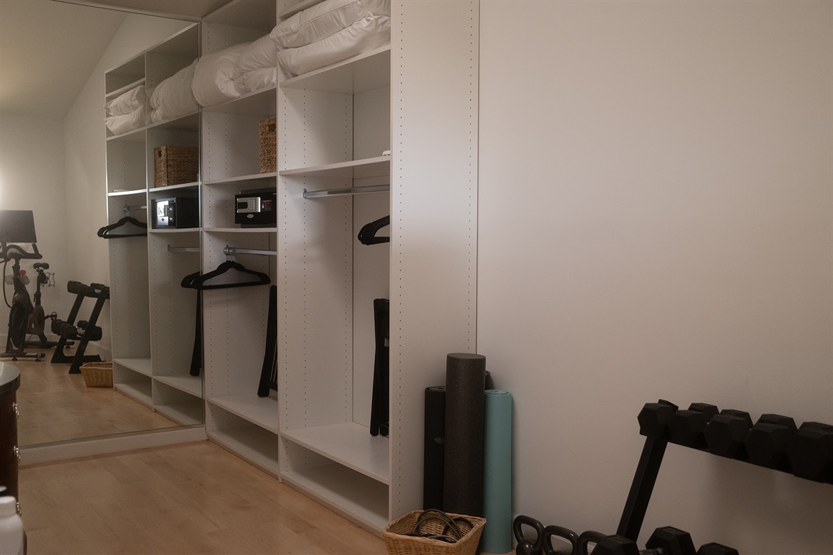 Fitness Room w/Peloton Bike