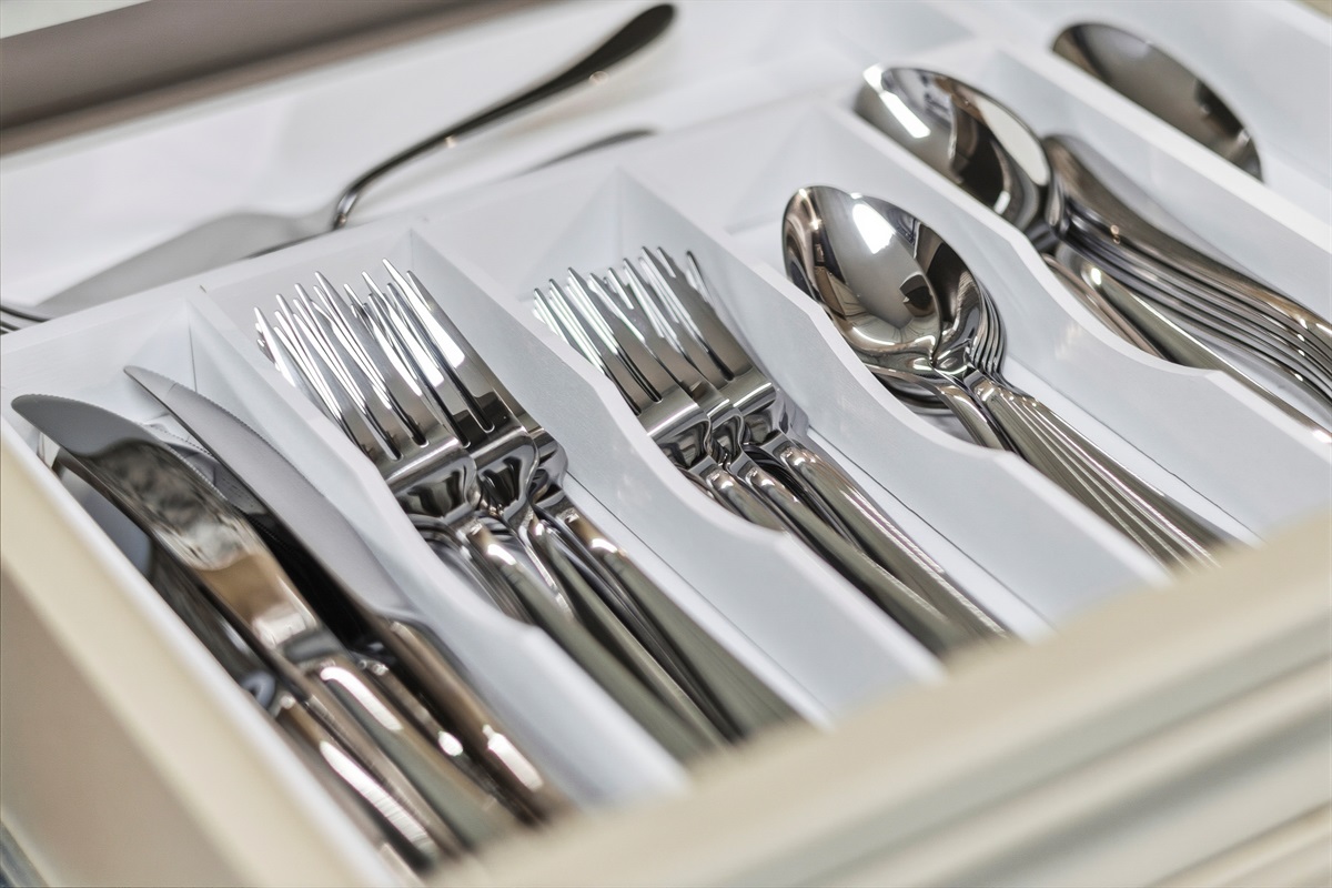 Large silverware assortment