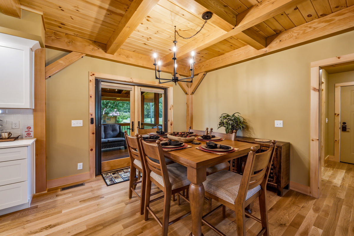 Dining Room to Screened Porch