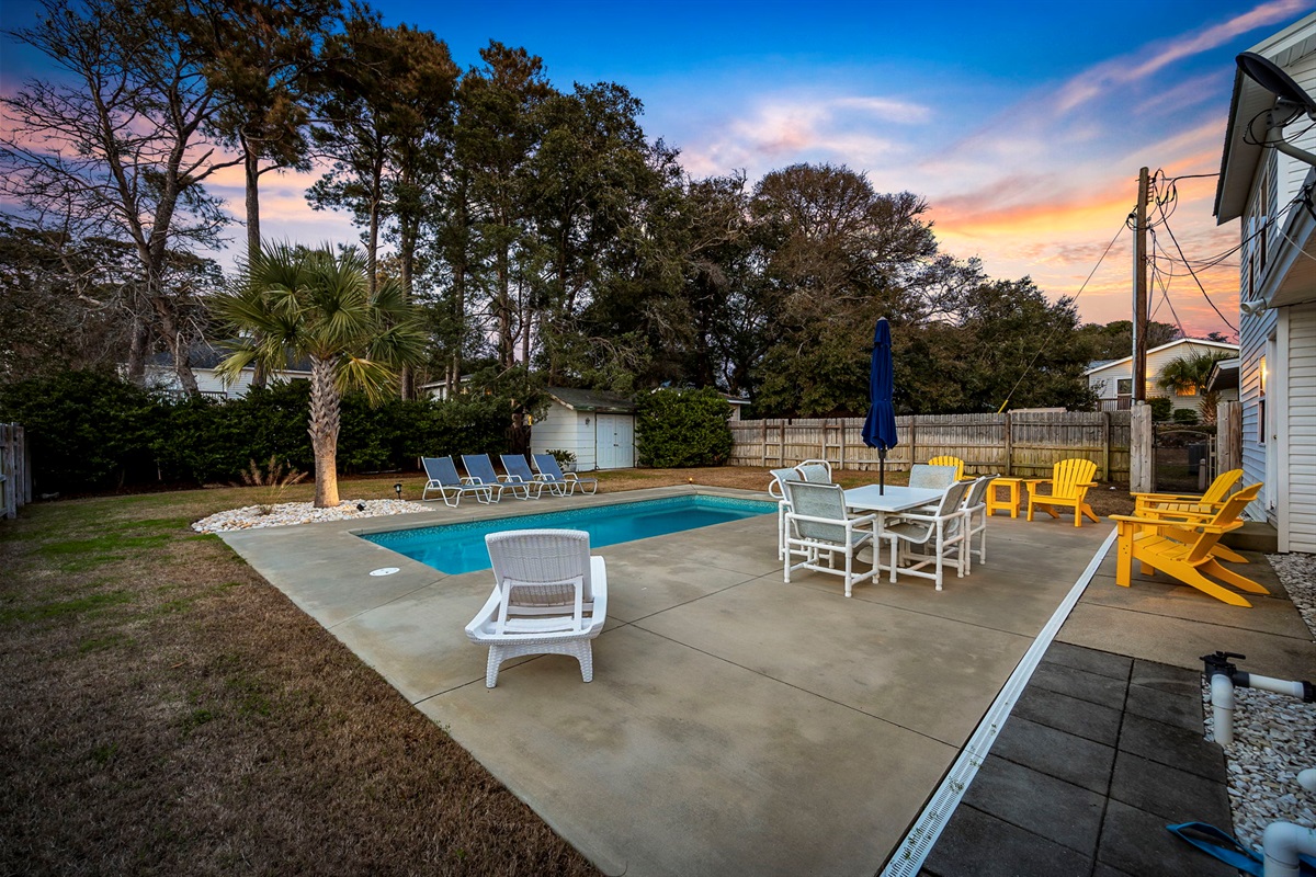 Seating to Lounge by the Private Pool
