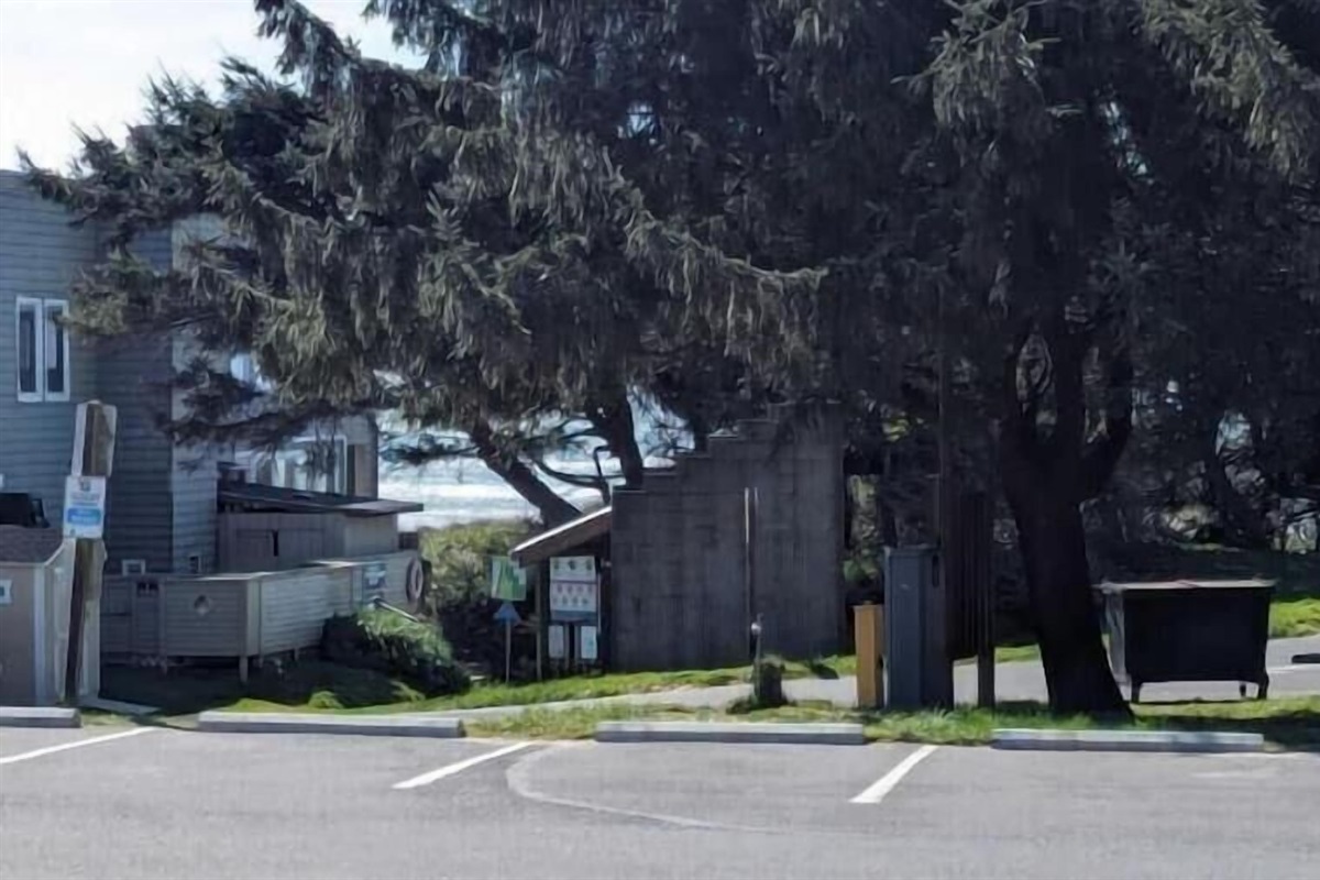 walk thru the park to get on the beach