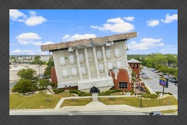 Wonderworks Upside Down House