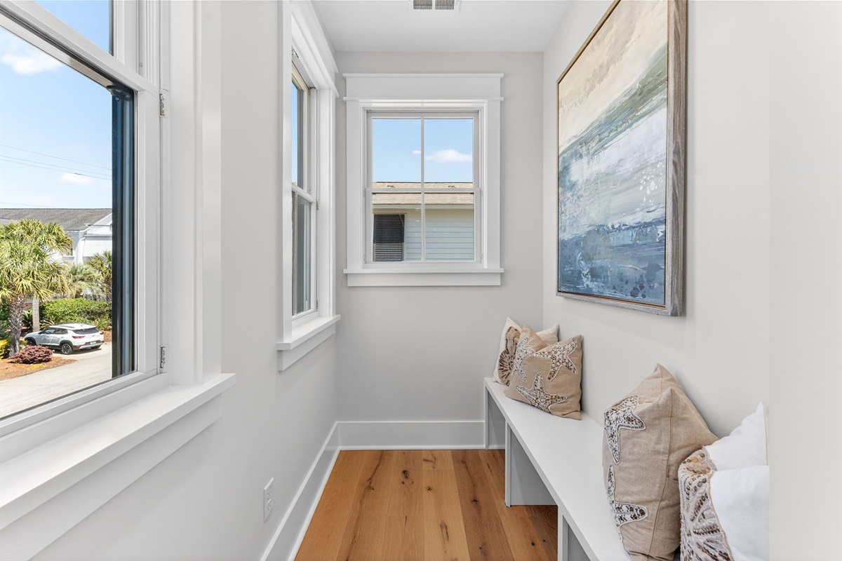 Nook off Kitchen | On Beach Time | 6 30th Ave, Isle of Palms, SC | IOP Escapes