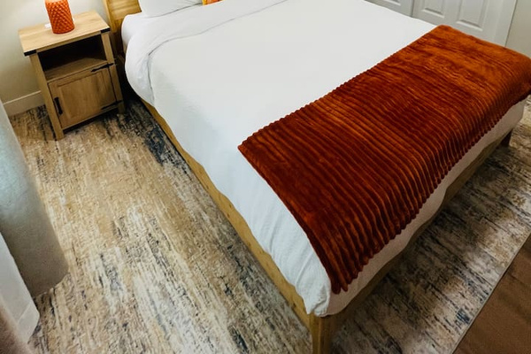 Queen Bedroom