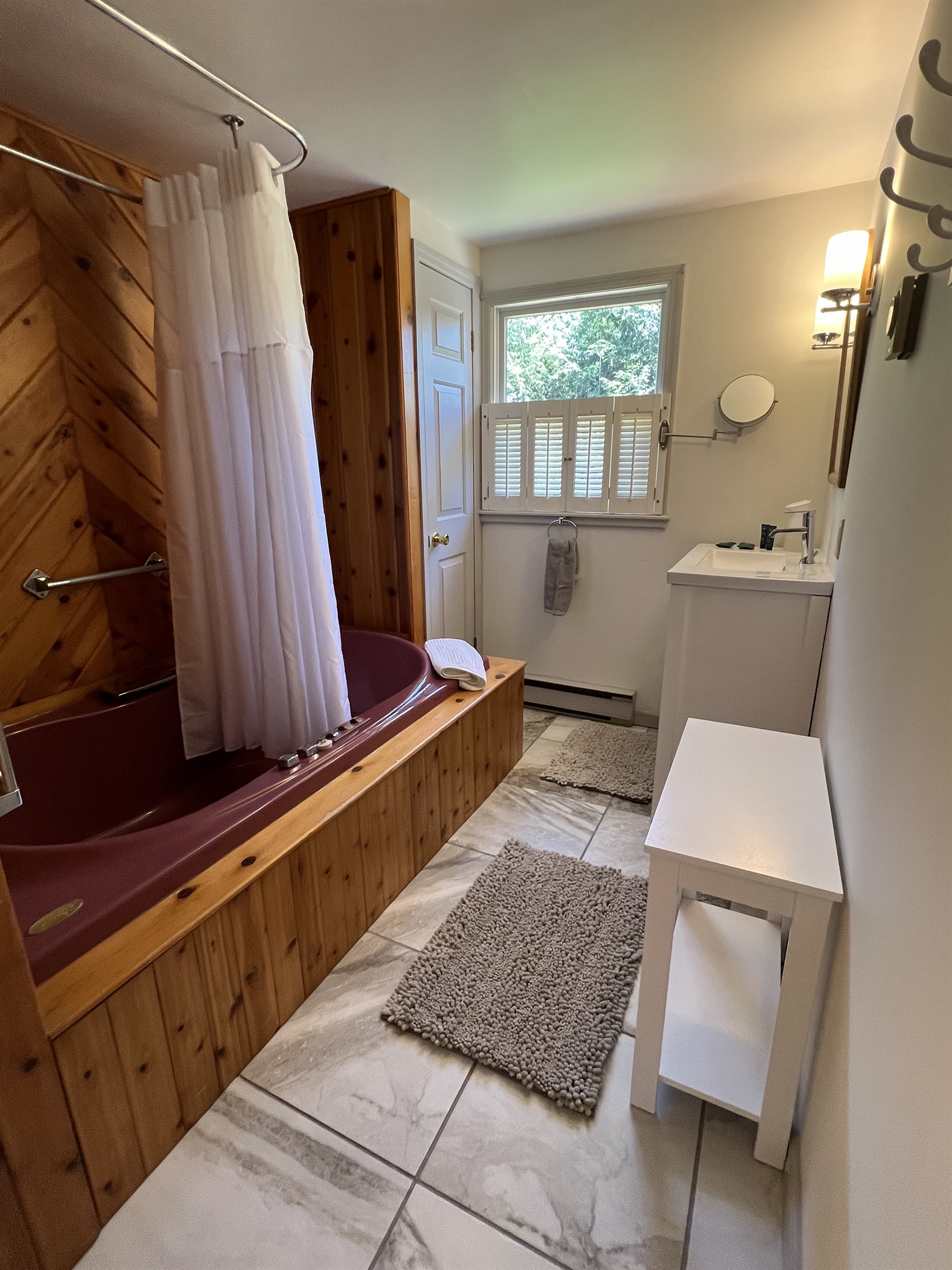 Bathroom with jetted tub/shower