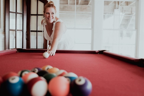 Experience the ideal blend of romance, family time, and fun at our OBX beach house. From intimate moments to family bonding and exciting activities, it's a top destination for romantic getaway