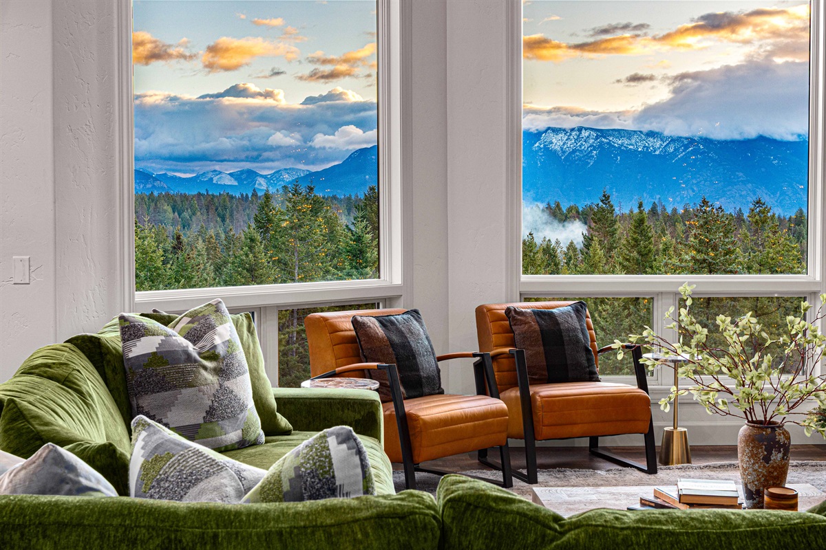 With views like this from your living room, you'll never want to leave.