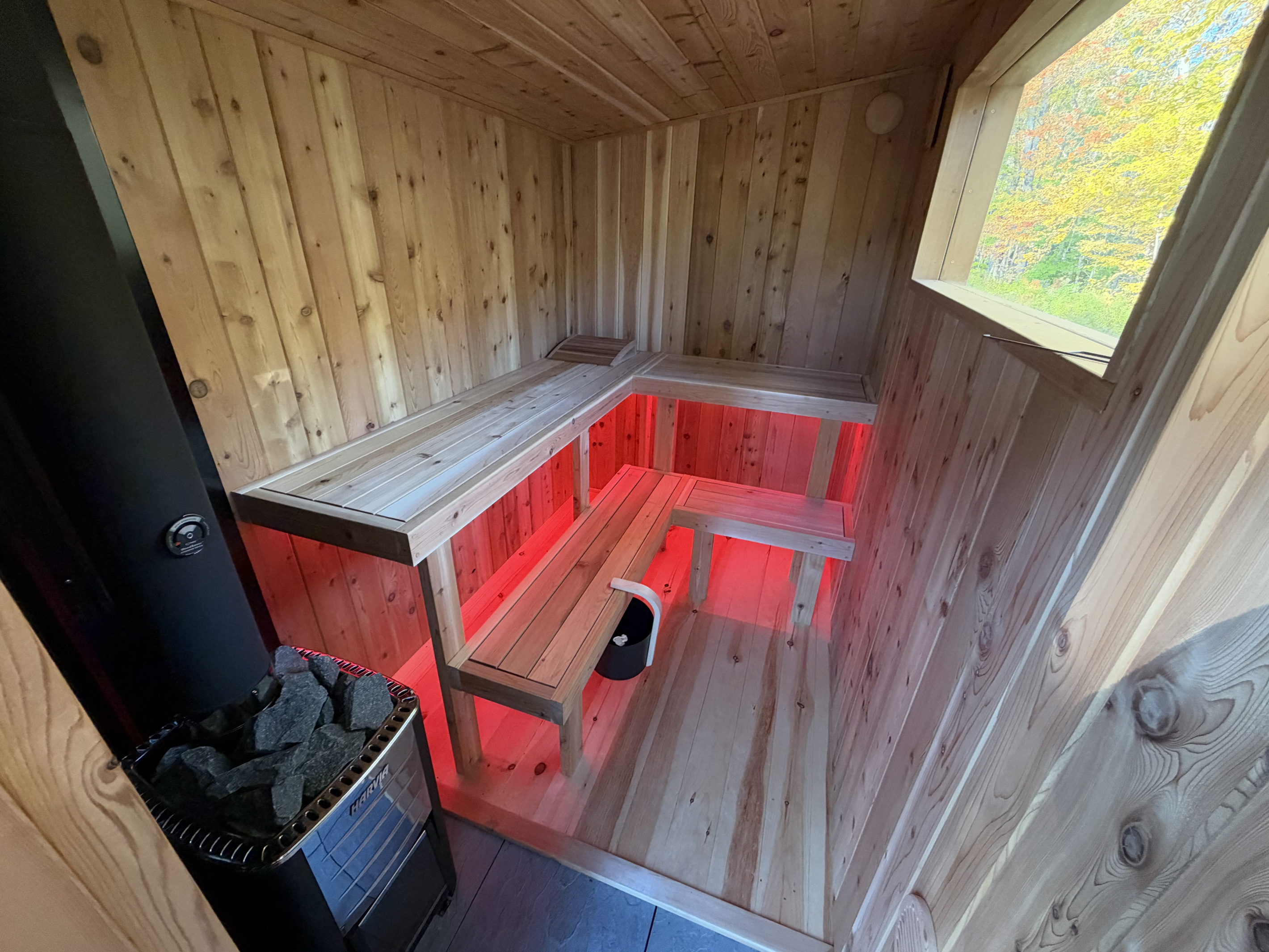 Sauna features accent lighting of your choice.