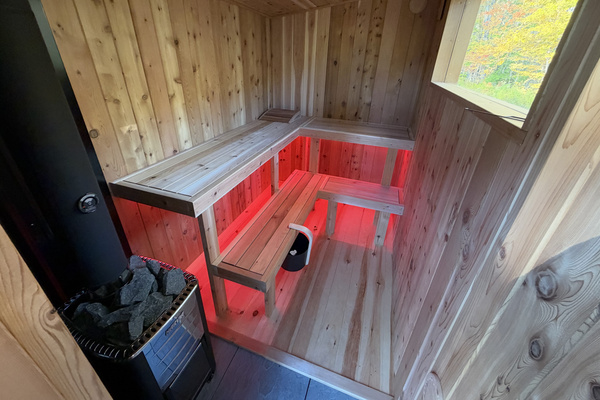 Sauna features accent lighting of your choice.