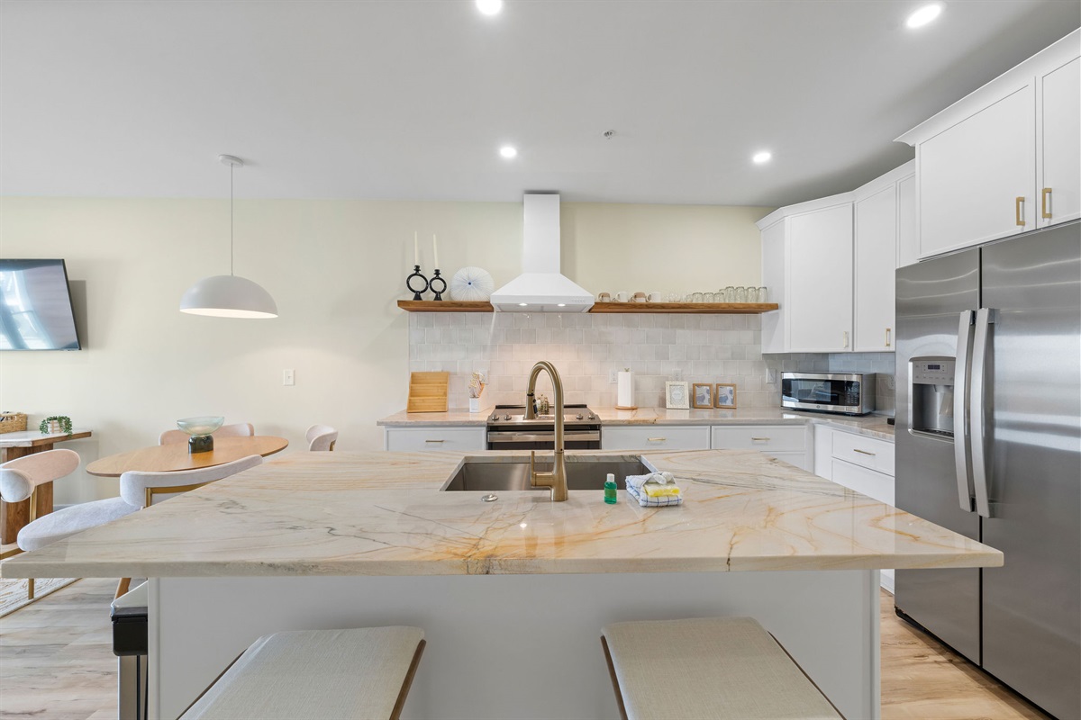 Fully stocked Kitchen