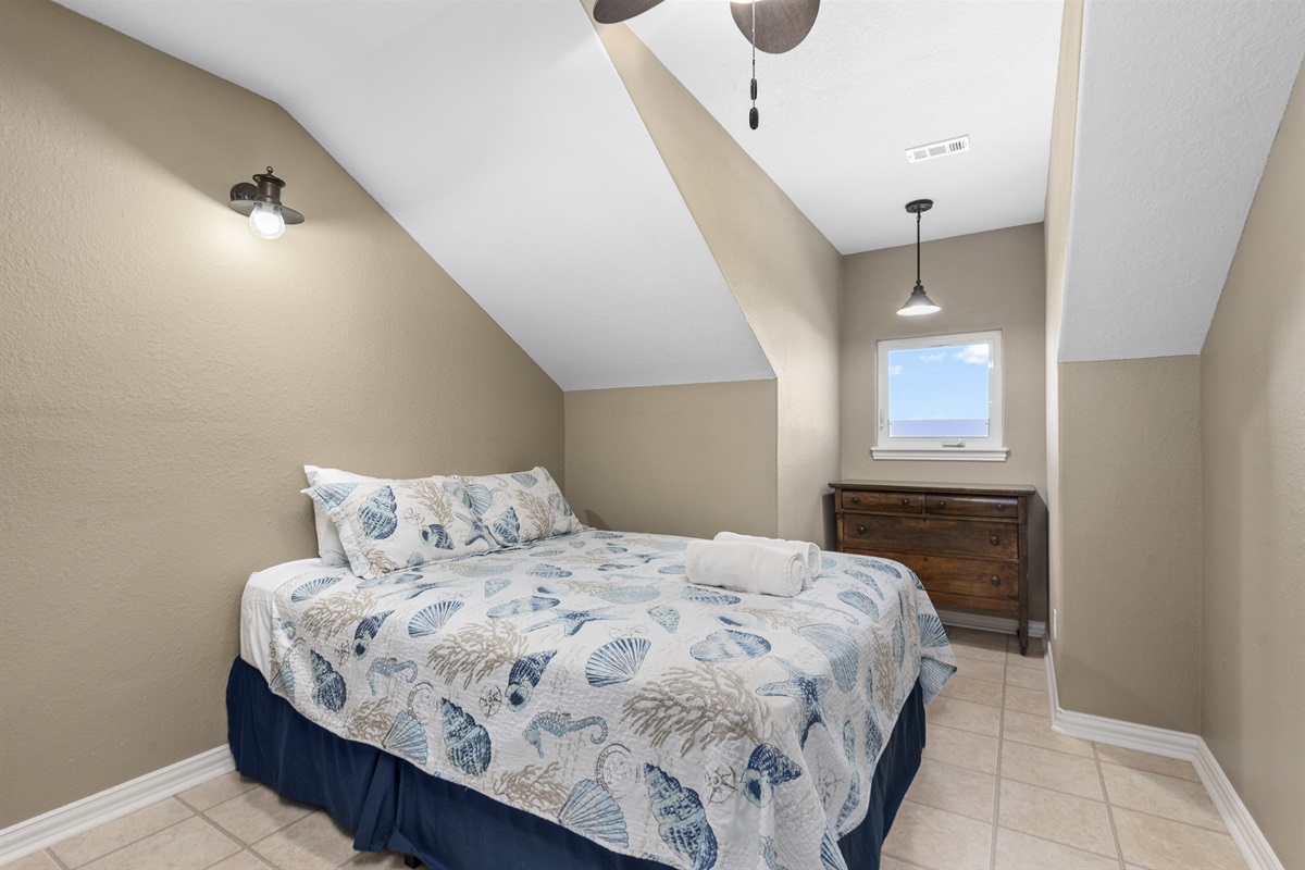 580fee29feab43eeaf3a058585ad9afd Large | Beachhouse | Texas | TX | Vacation Homes | Galveston | Crystal Beach | Kokomo | Breezy Days | Beachfront Elegance | Sunrise Serenity | Southern Sands Property Management, LLC
