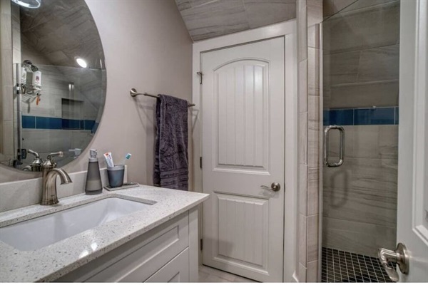 Loft Suite Bathroom