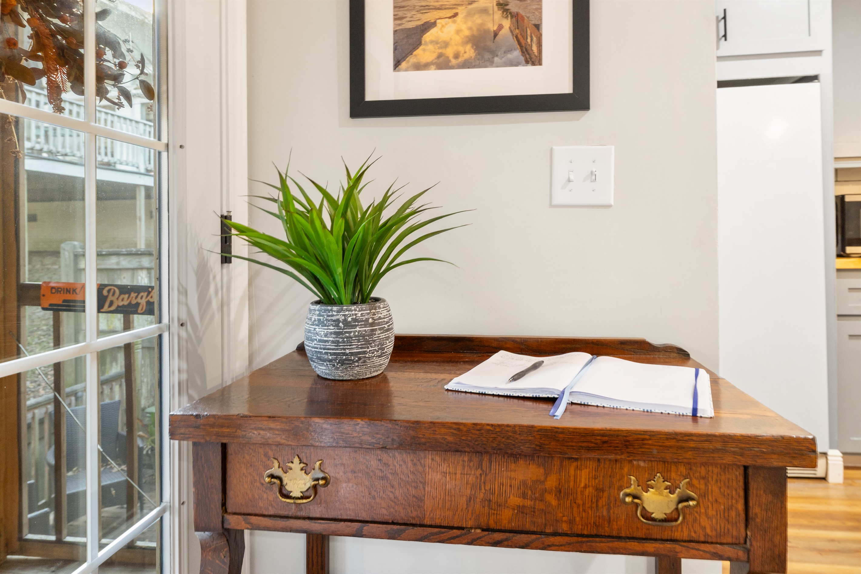 Honeycomb is tucked just minutes from Laurel’s vibrant downtown