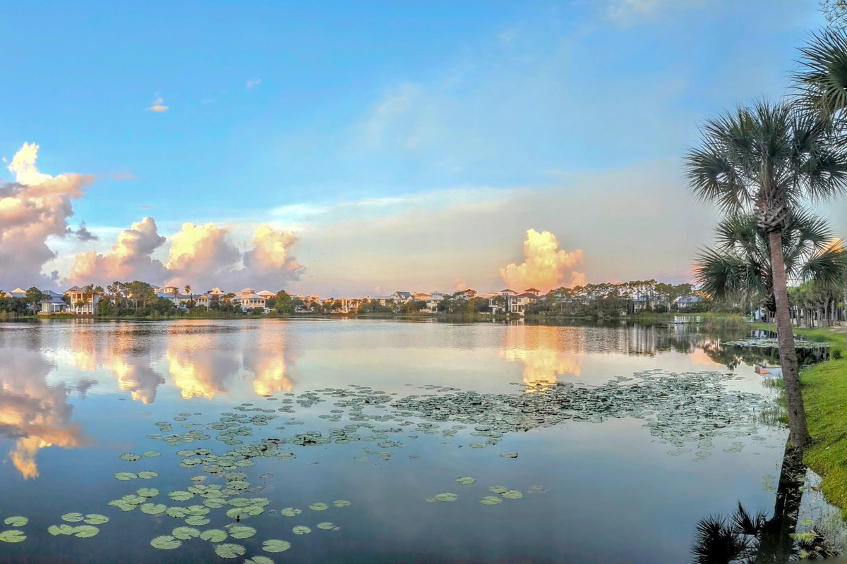 Lake Carillon