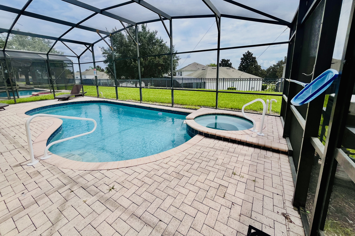 Rails into both the pool and hot tub for easy access