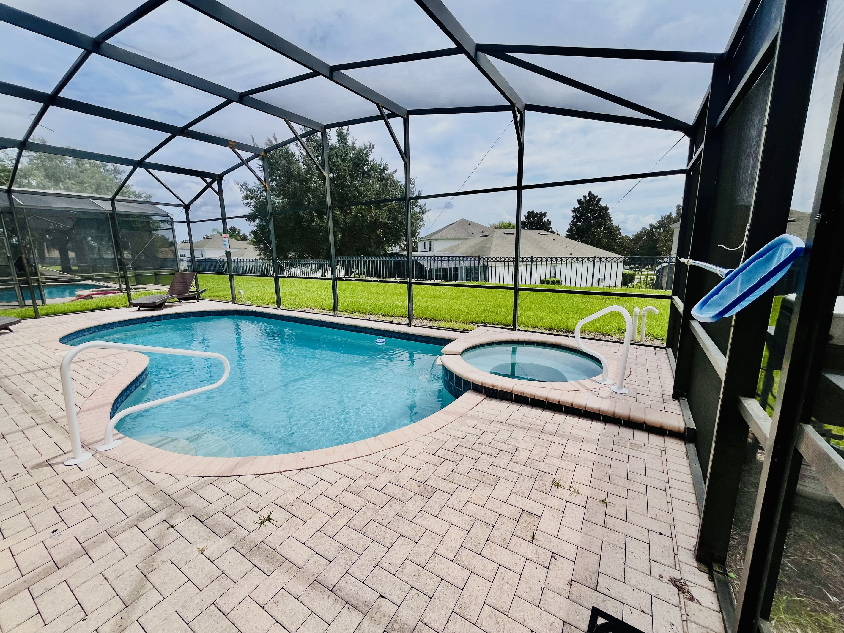 Rails into both the pool and hot tub for easy access
