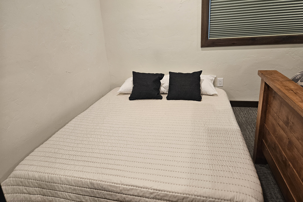 Fold out bed in loft