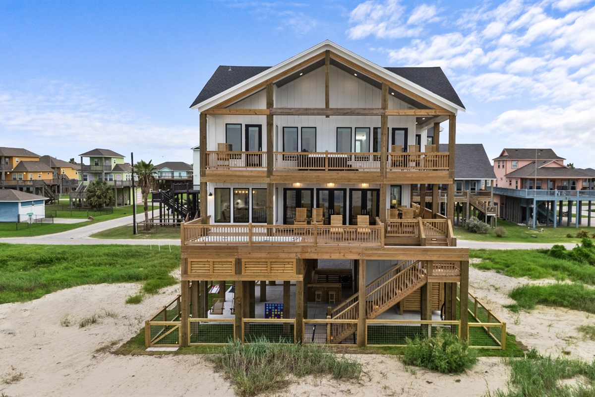 5836db4d21bb4d409983b63684d84704 Large | Beachhouse | Texas | TX | Vacation Homes | Galveston | Crystal Beach | Kokomo | Breezy Days | Beachfront Elegance | Sunrise Serenity | Southern Sands Property Management, LLC
