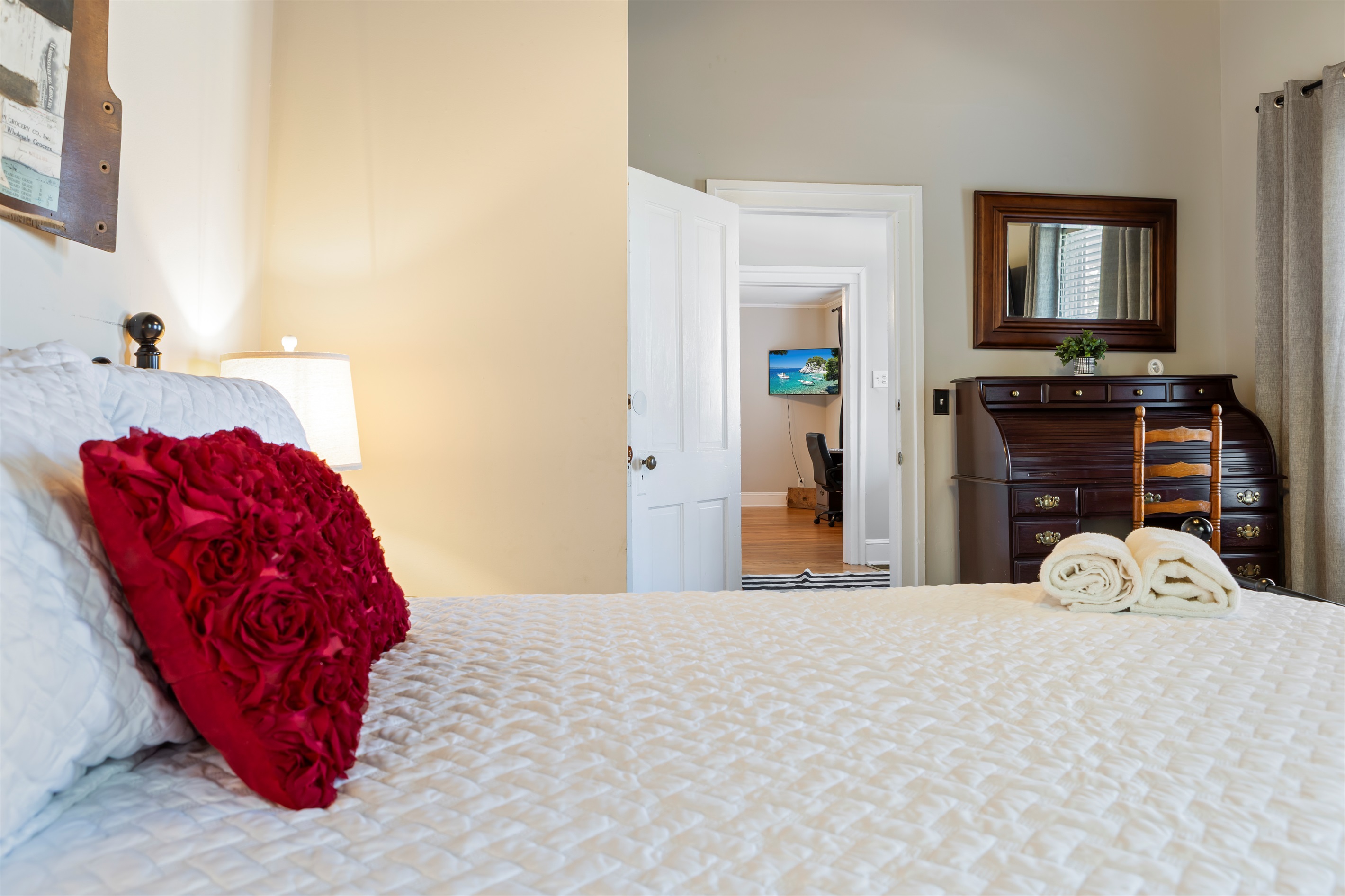 Bedroom 2 - Queen bed with desk