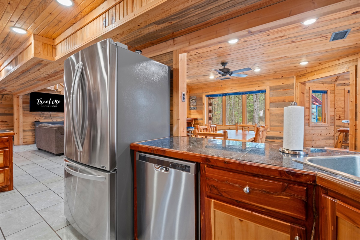 Open sightlines throughout the kitchen help keep everyone connected, whether meals are being prepared or conversations are flowing nearby.