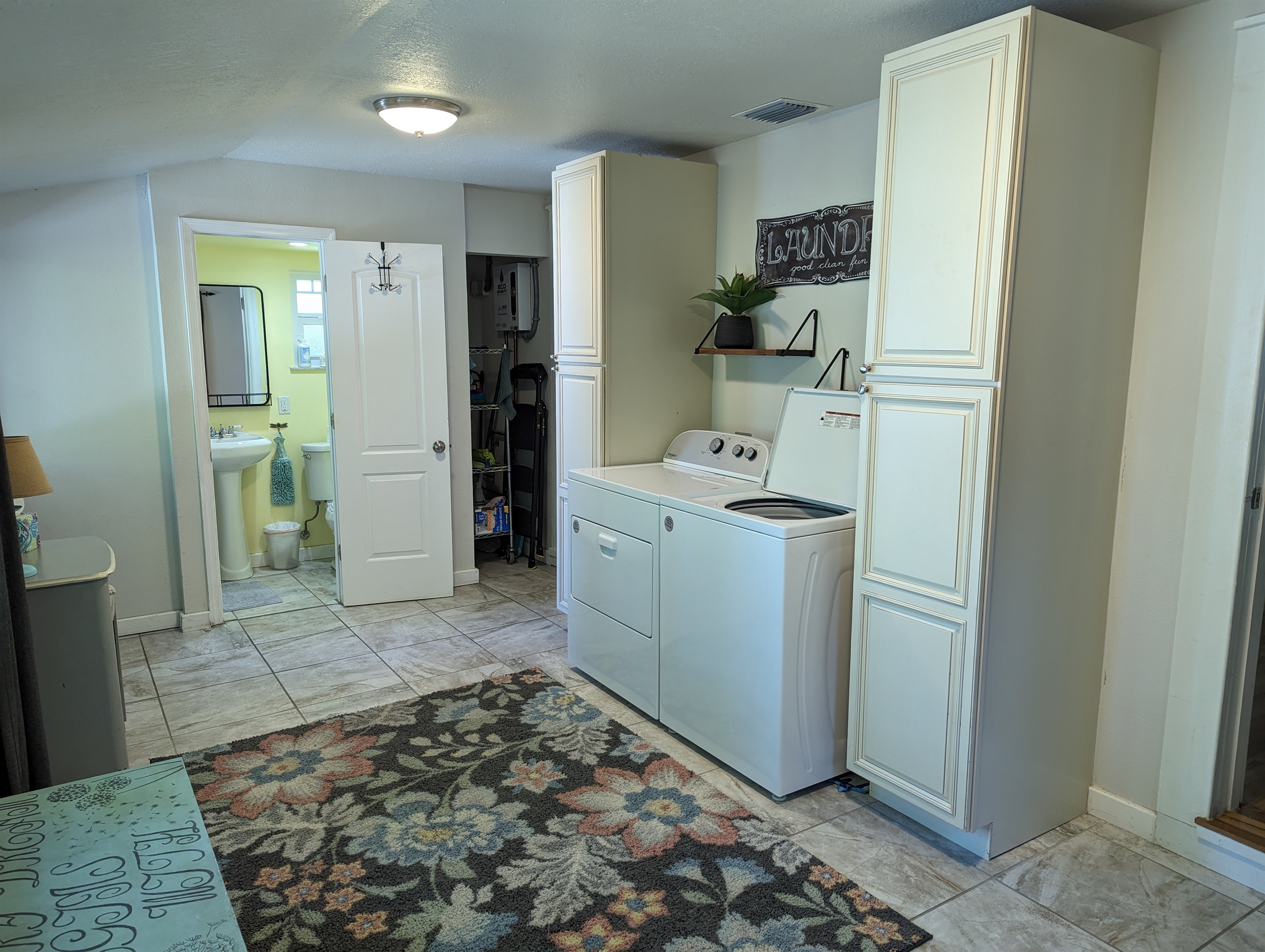 Laundry Room (Main house)