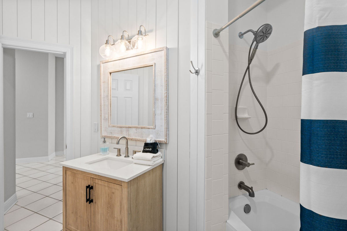 Simple, clean, and inviting.