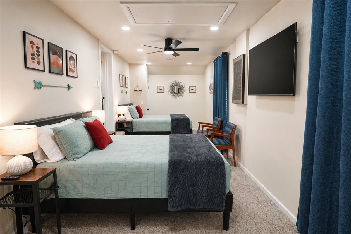 Bedroom 2 - 2 Queen Beds