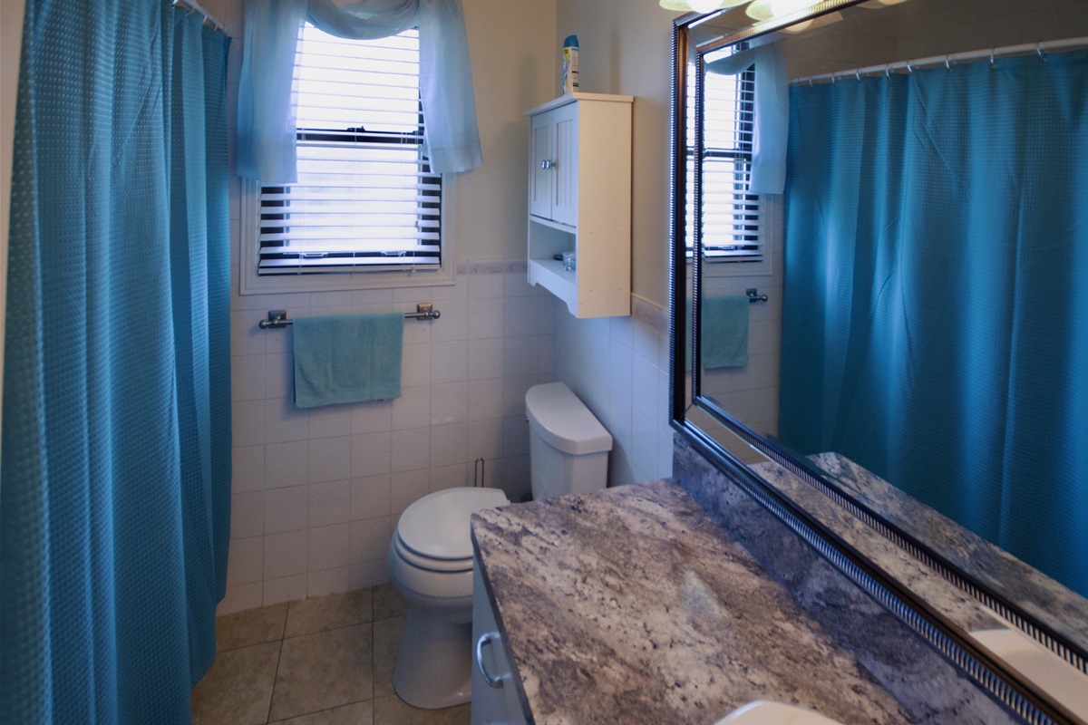 584c1af6c3674258abb052482c9b77ec Large