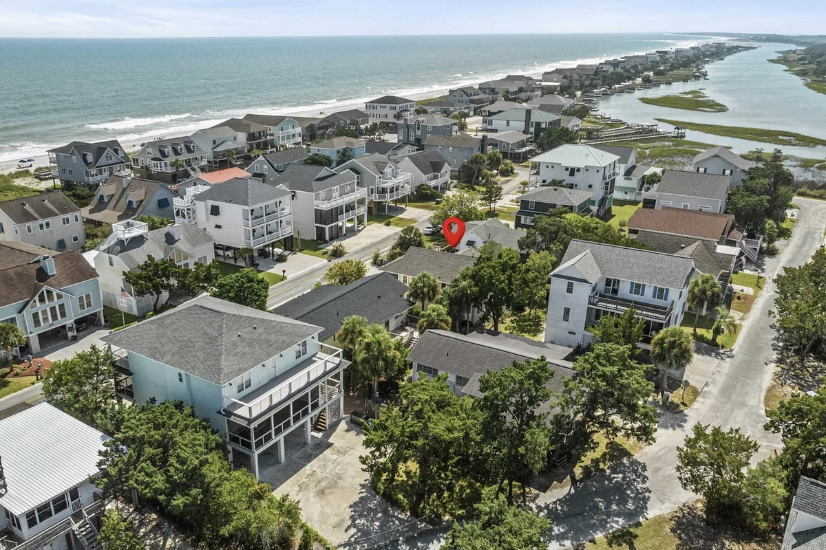 Just steps from the sand in one of Pawleys Island's most loved stretches. ⭐