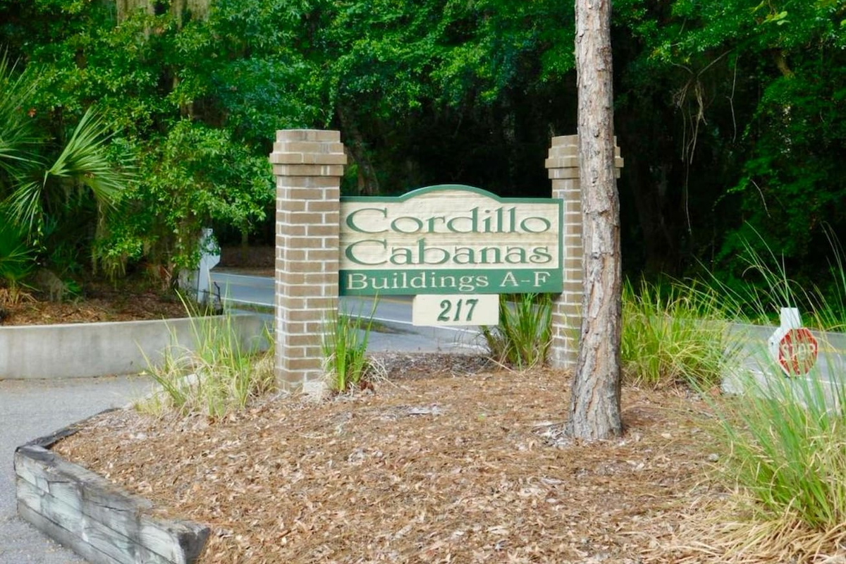 Cordillo Cabanas entrance
