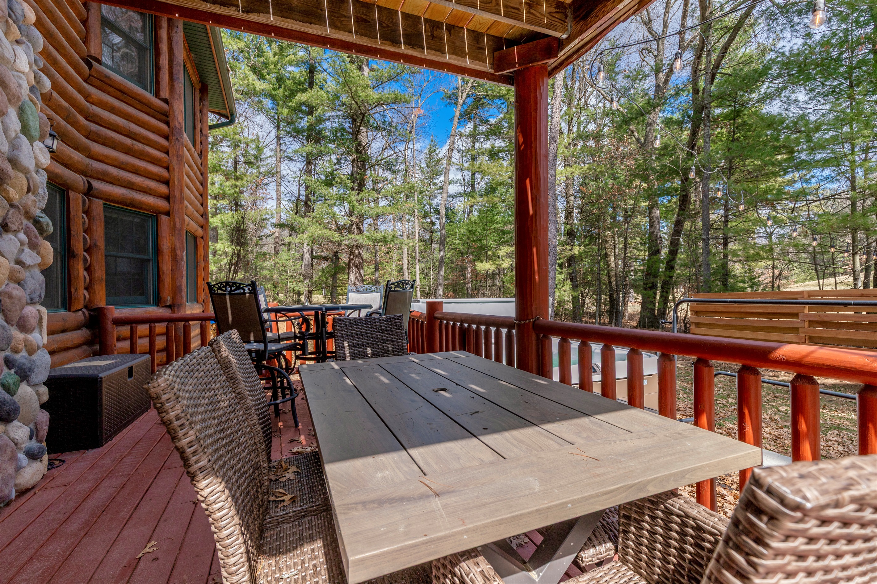 Outdoor dining area overlooking the golf course.